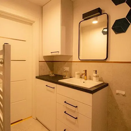 Apartment 69 Old Town *